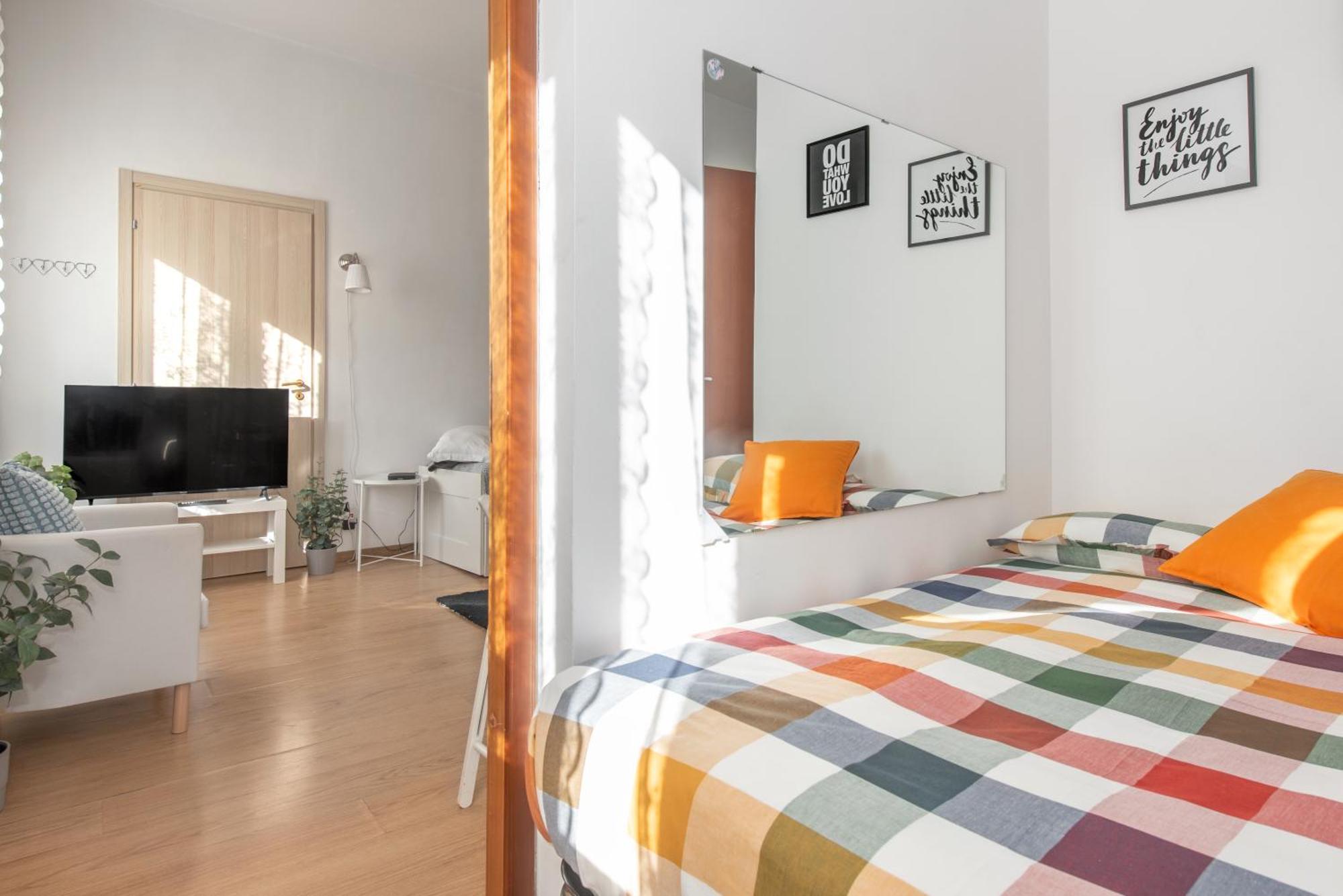 Central Little Basic Apartment Рим Экстерьер фото