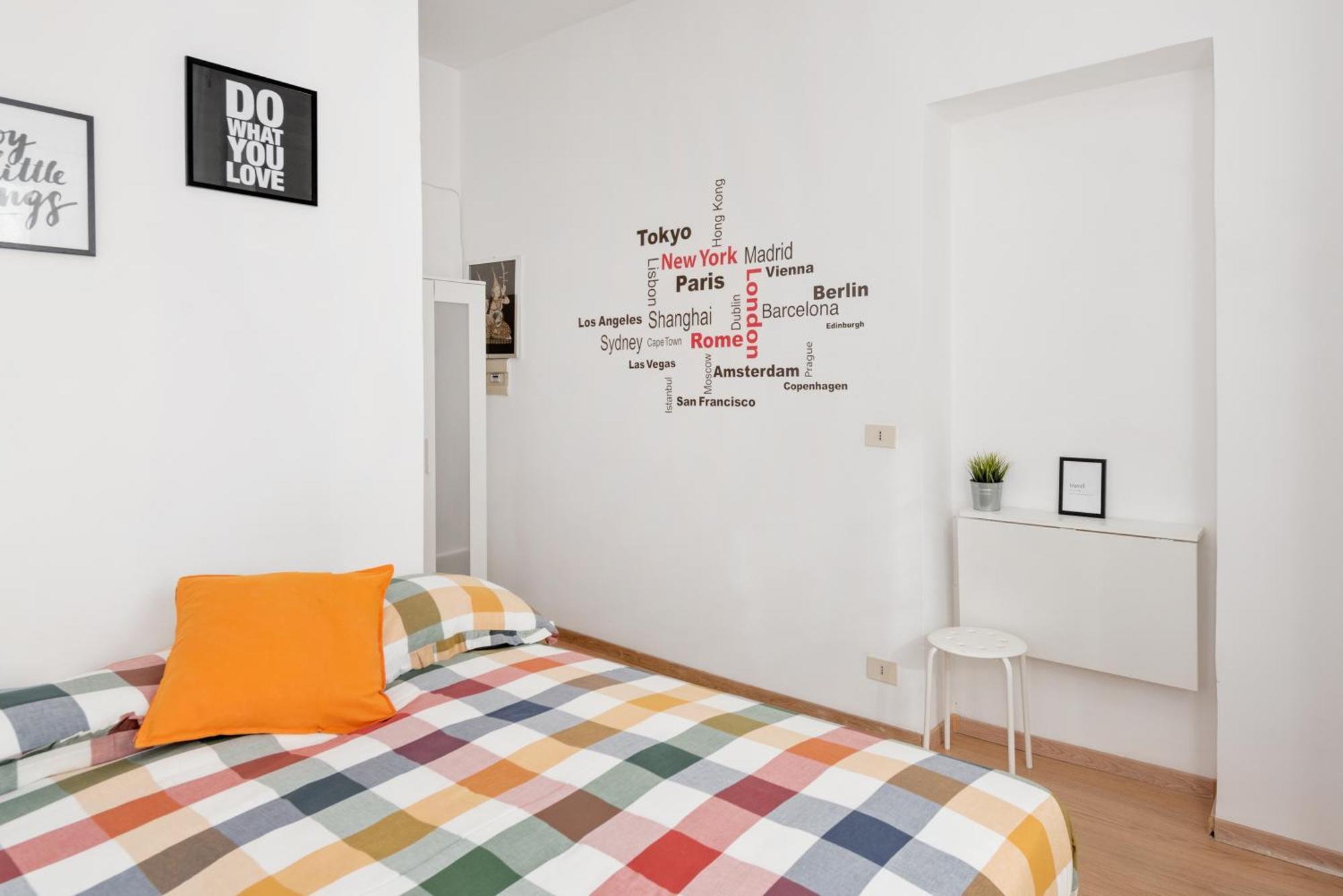 Central Little Basic Apartment Рим Экстерьер фото